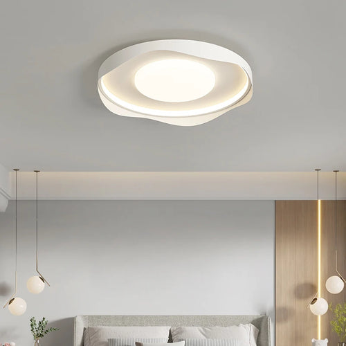 Modern LED ceiling light for elegant interior decor - vue 5 sur 9