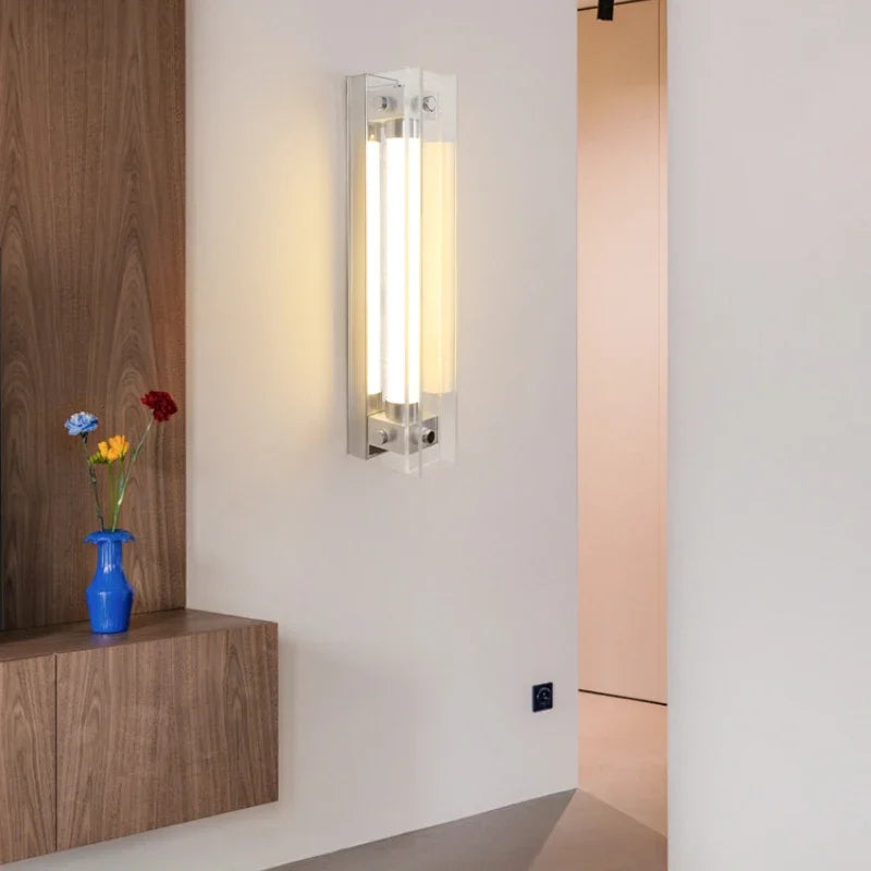 Modern aluminium and glass artistic design wall light - vue 3 sur 8