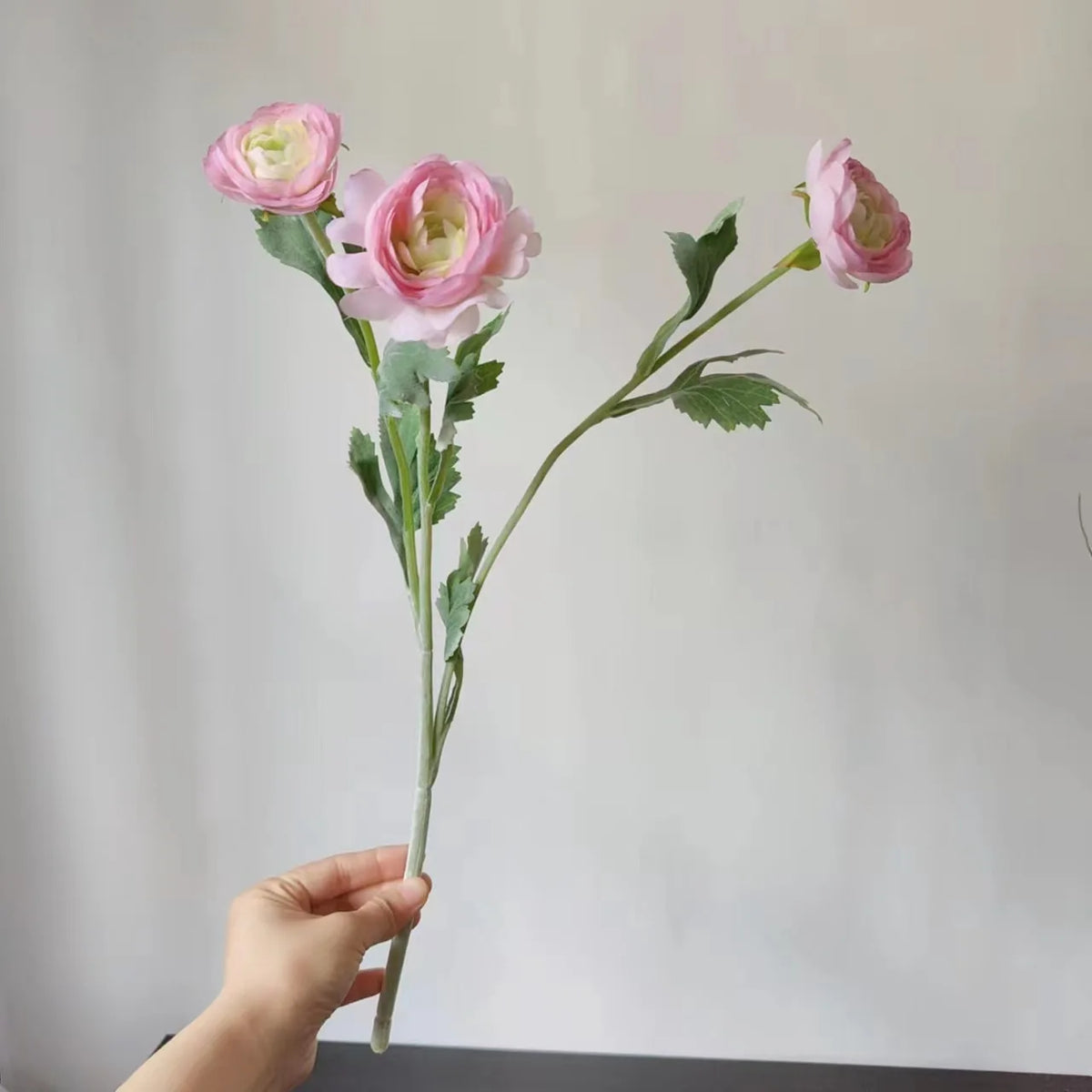 Artificial silk flower bouquet for decoration and photo props - vue 7 sur 12