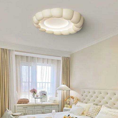 Simple modern creative bubble style ceiling light with eye protection, warm glow - vue 2 sur 18
