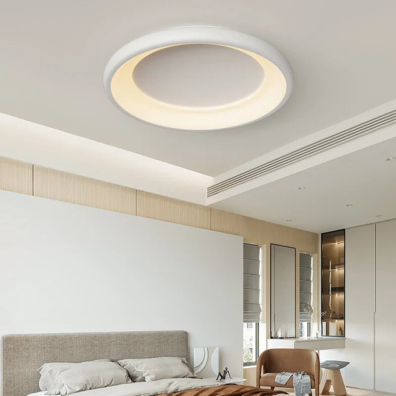 Modern round ceiling light with decorative outer ring - vue 5 sur 10
