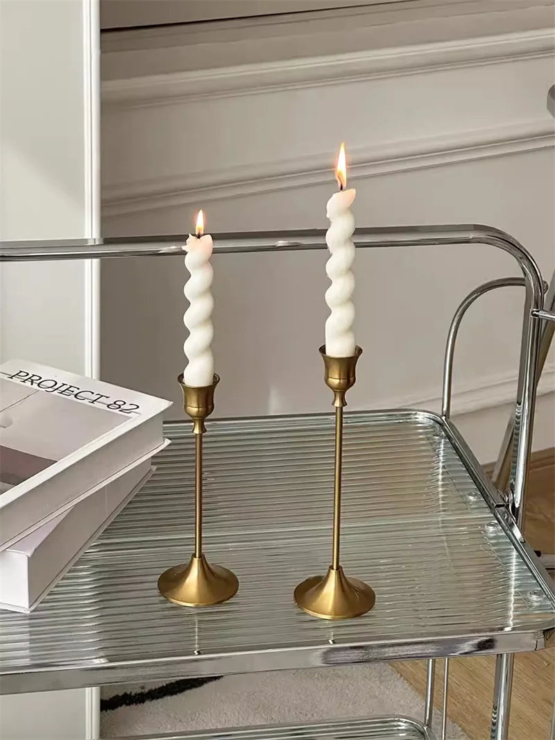 Brass gold candlestick holders kit for festive decor and weddings - vue 6 sur 11