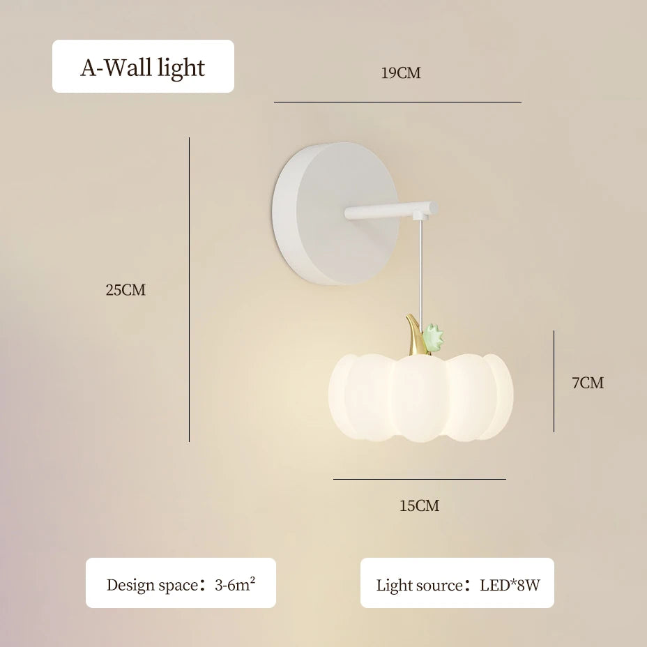 Pumpkin wall light for a warm and modern children's room