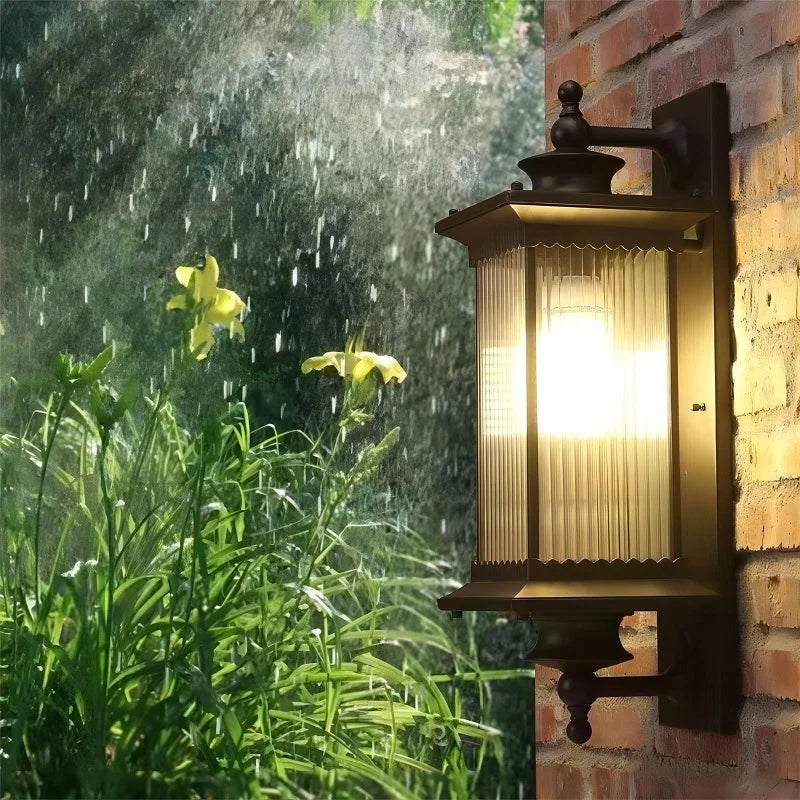 Waterproof aluminium outdoor wall light for garden and path - vue 6 sur 9