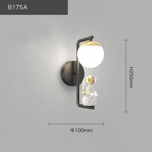 Creative astronaut wall light for modern decor - vue 15 sur 15