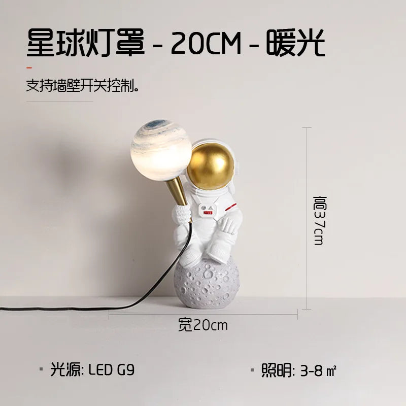 Creative astronaut wall light for children's room decor