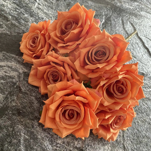 Artificial silk rose for decoration and wedding photography - vue 23 sur 22