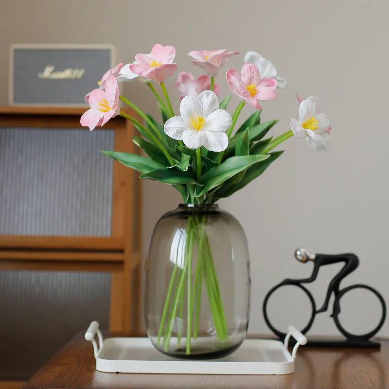 Artificial tulip flowers for wedding and garden decoration