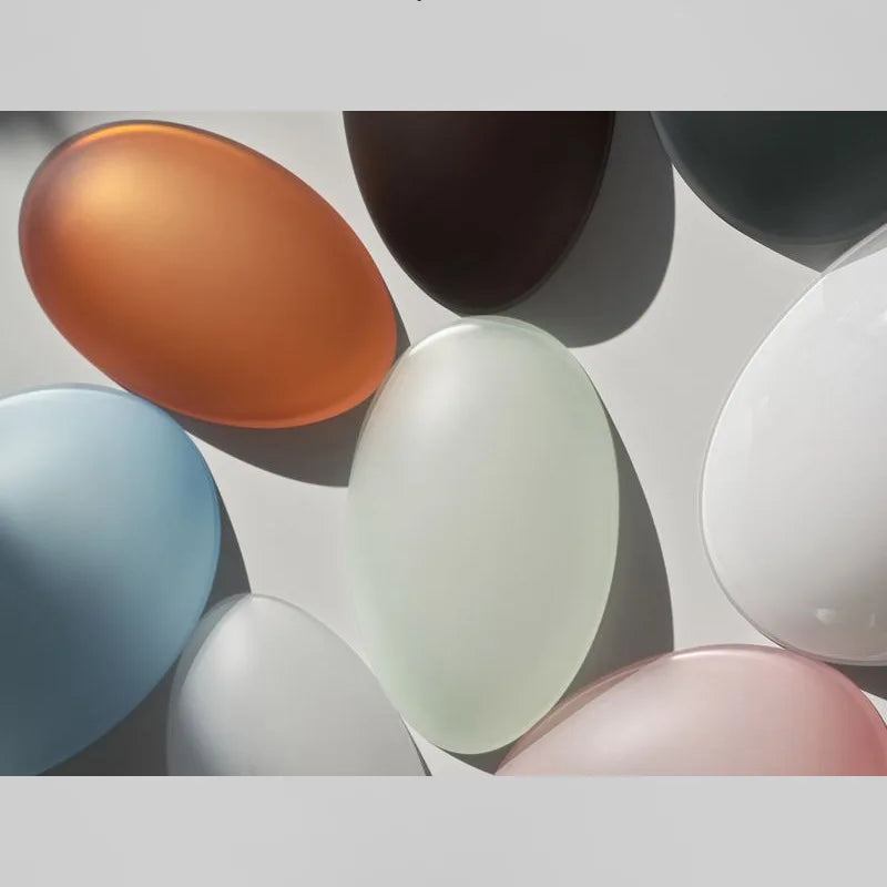 Modern Scandinavian minimalist glass pendant light for elegant interiors - vue 5 sur 18