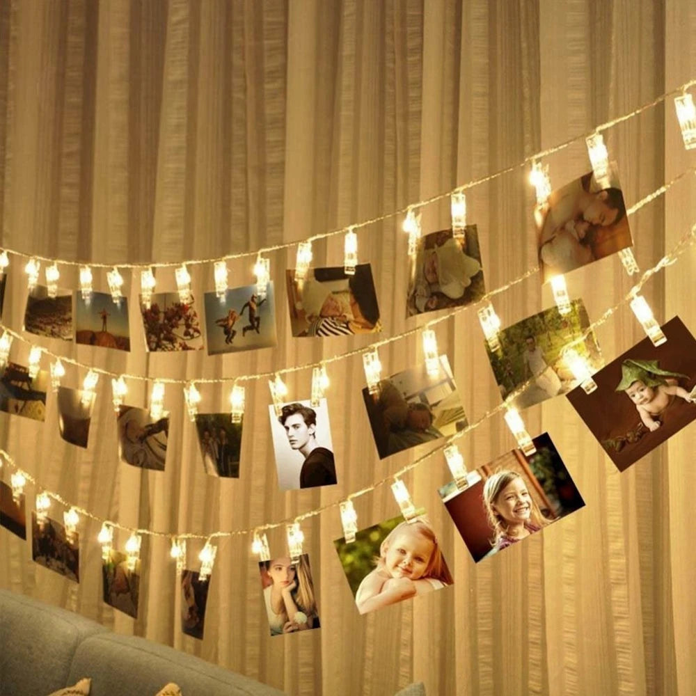LED string lights with photo holders for festive decoration - vue 3 sur 8
