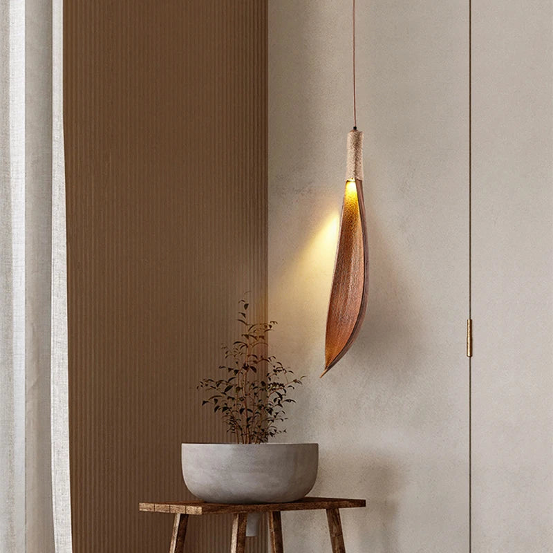 Creative leaf-shaped retro pendant light for interior decoration