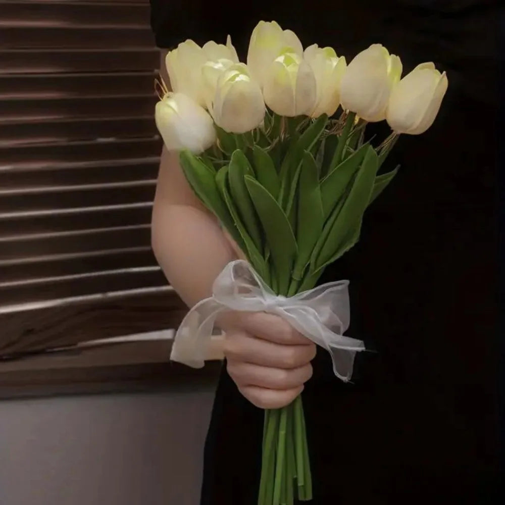 Decorative tulip lamp with artificial flowers for indoors - vue 5 sur 8