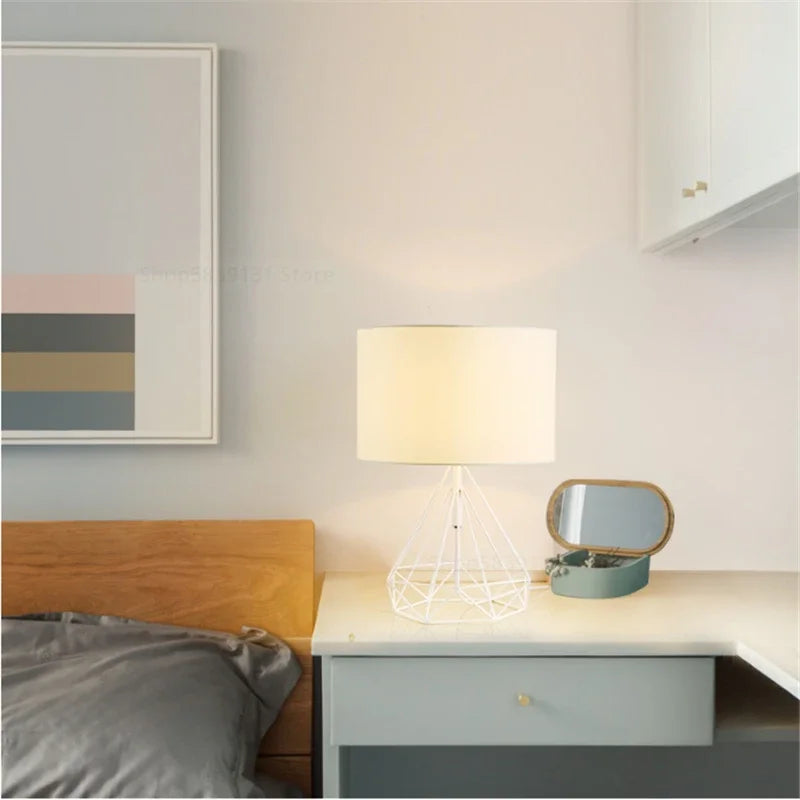 Creative nordic retro geometric table lamps for interior decoration - vue 5 sur 10