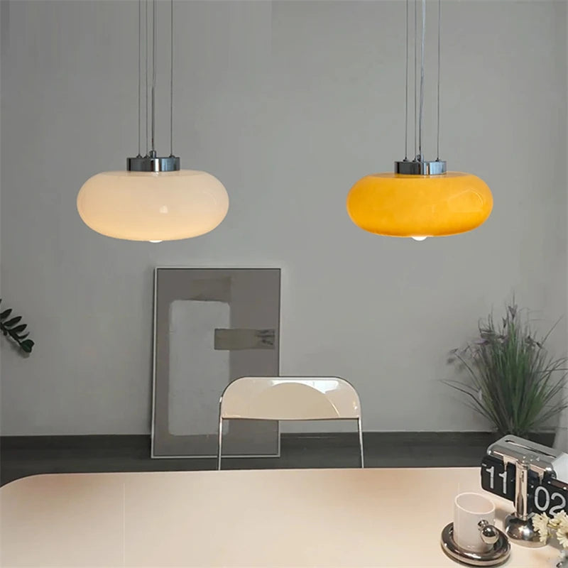 Nordic retro Bauhaus chandelier in metal and glass - vue 3 sur 14
