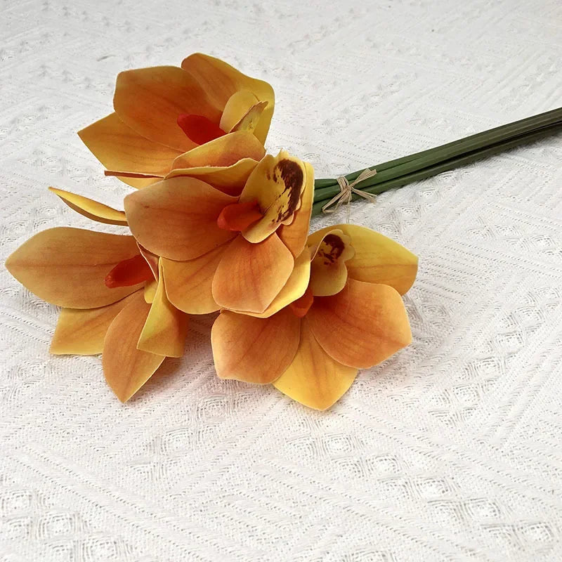 Artificial flower bouquet for warm and modern decor