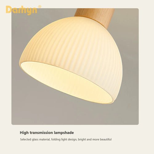 Simple wood chandelier with glass lampshade - vue 6 sur 12