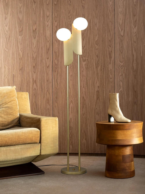 Modern double head glass globe lamp for elegant lighting - vue 3 sur 7