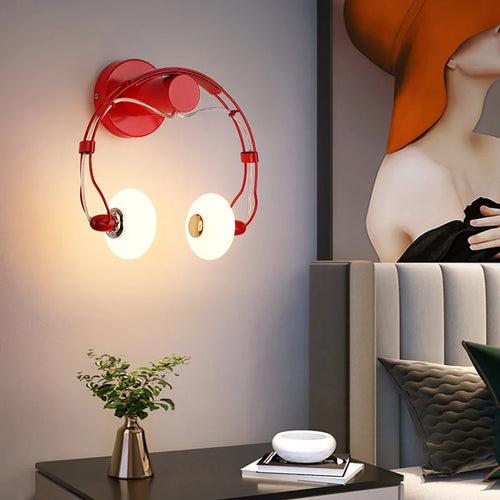 Creative LED wall light in headphone design - vue 4 sur 9