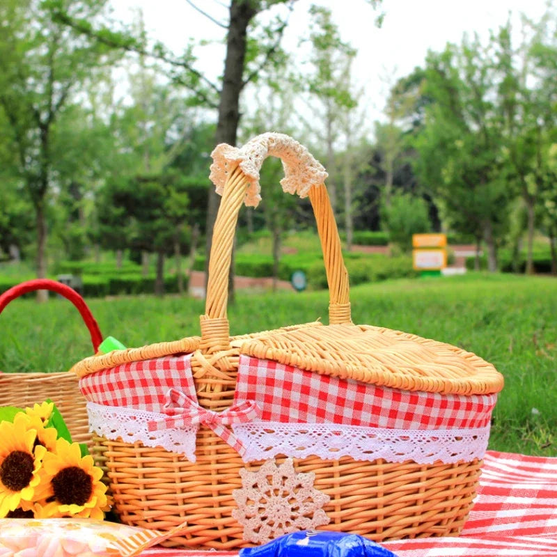handwoven wicker basket for picnic and outdoor storage - vue 6 sur 9