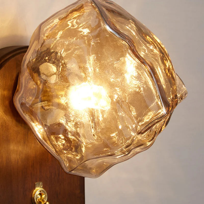 Wooden LED wall light with switch and glass - vue 4 sur 9