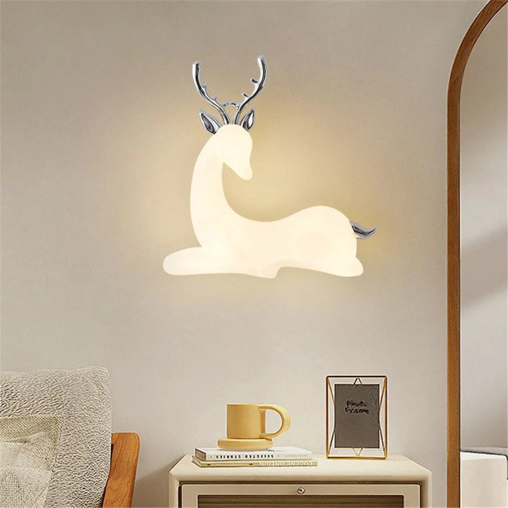 Decorative nordic metal wall light for baby's room - vue 3 sur 7