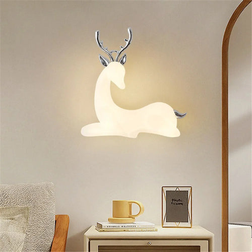 Decorative nordic metal wall light for baby's room - vue 4 sur 7