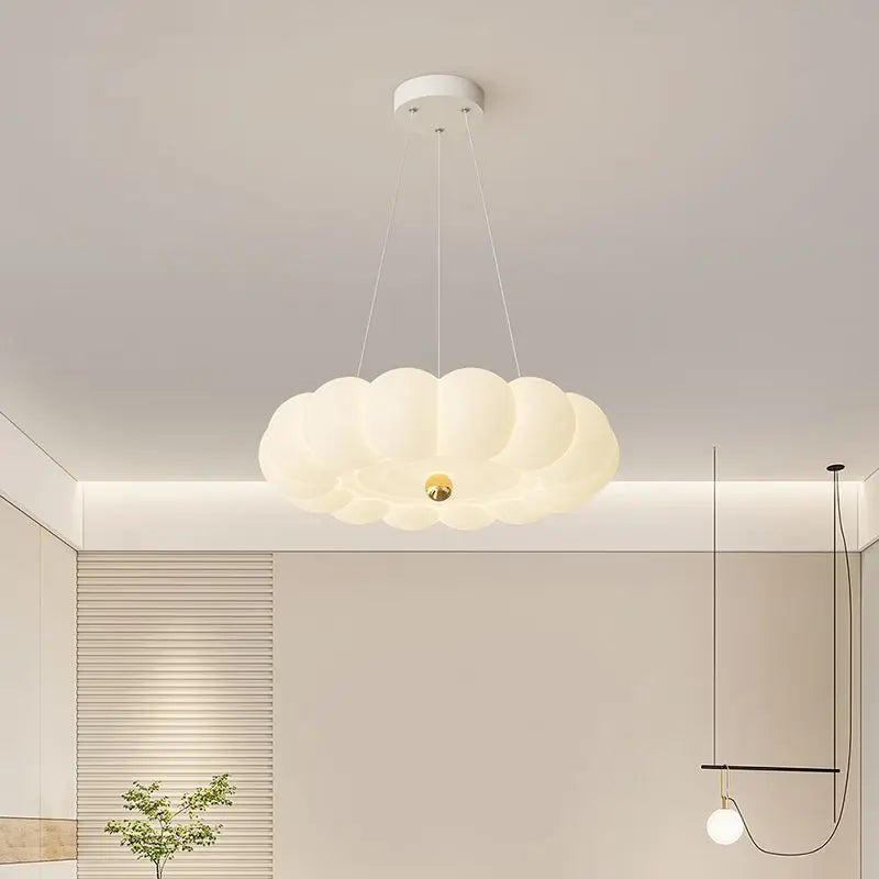 Modern LED chandelier with crown pendant and remote control option - vue 5 sur 12