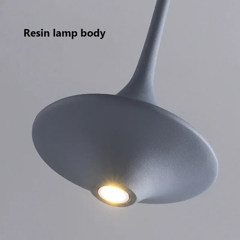 Modern design pendant light for restaurants and contemporary spaces - vue 6 sur 9