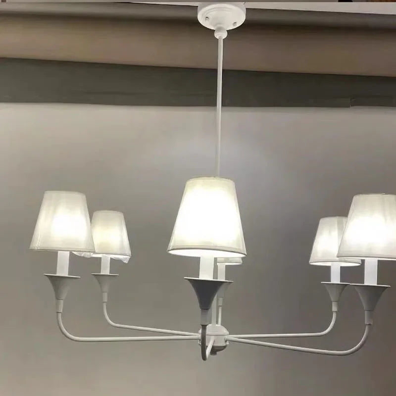lustre minimaliste danois pour un intérieur créatif