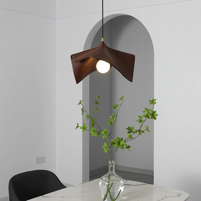 Modern resin LED chandelier with creative design - vue 3 sur 9
