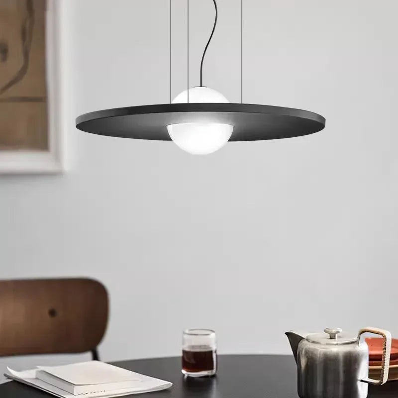 Italian design pendant light for a modern and elegant atmosphere