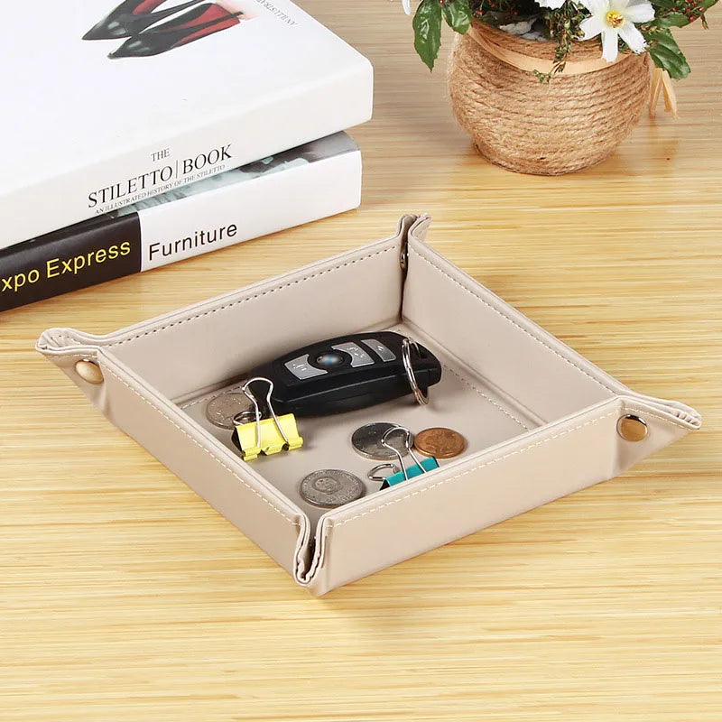 Faux leather storage tray with 5 practical compartments