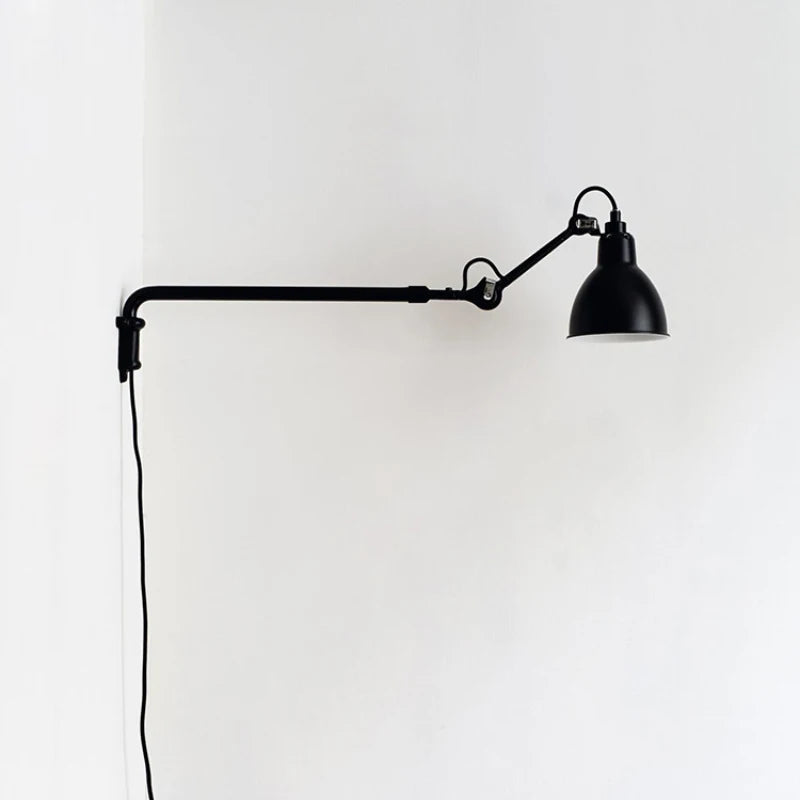 Modern retractable wall light for reading and adjustable lighting - vue 4 sur 10
