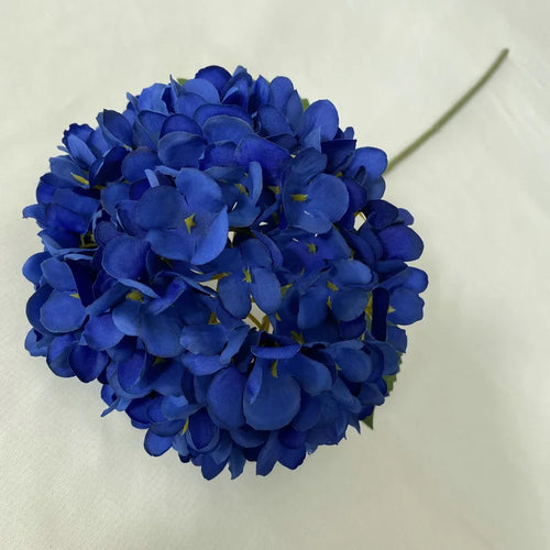 Silk artificial hydrangea bouquet for weddings and festive decorations - vue 14 sur 19