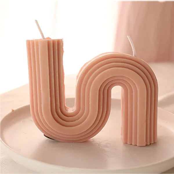 geometric u-shaped scented candles for home decor - vue 19 sur 22