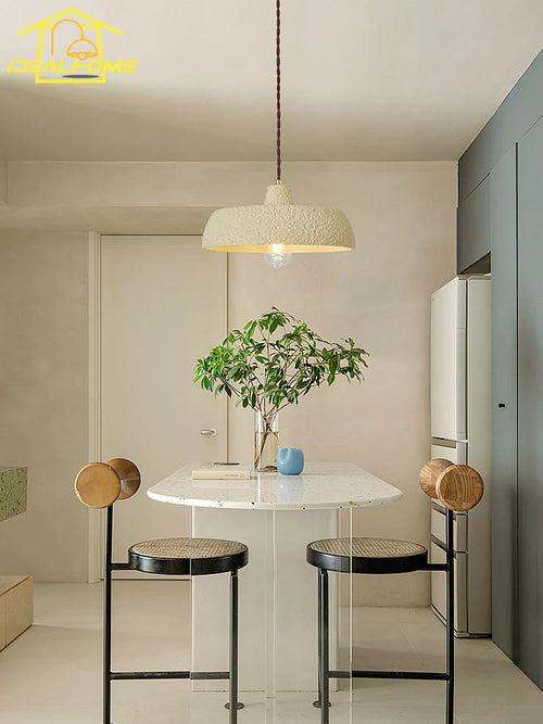 Designer pendant light for a warm and modern atmosphere - vue 4 sur 7
