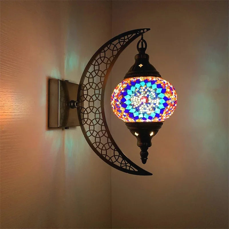 Handcrafted bohemian retro moon-shaped decorative wall light - vue 3 sur 14