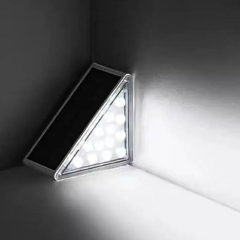 Waterproof outdoor solar LED light for garden, park, staircase - vue 6 sur 8