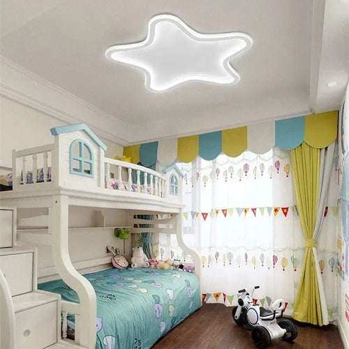 Modern LED ceiling light for elegant and bright interior decor - vue 4 sur 10