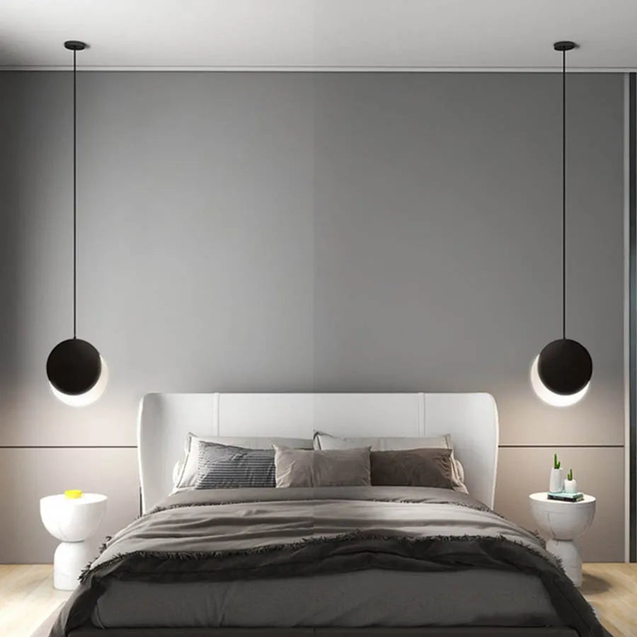 Modern decorative moon design pendant light for indoor use - vue 5 sur 10