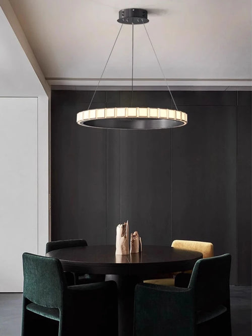 Minimalist aluminium and acrylic pendant light with modern elegant design - vue 4 sur 9