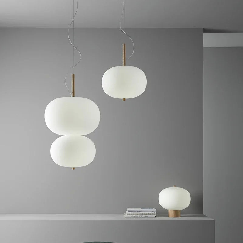 Scandinavian large glass ball pendant light for living room - vue 3 sur 12