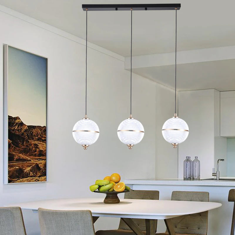 Modern acrylic ball pendant light for restaurant and bar - vue 3 sur 16