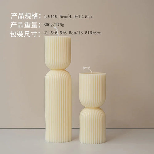 handcrafted scented candles with striped columns and wind chimes - vue 9 sur 9