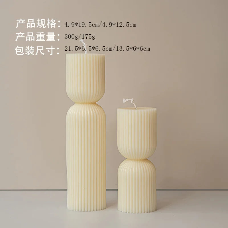 handcrafted scented candles with striped columns and wind chimes - vue 9 sur 9