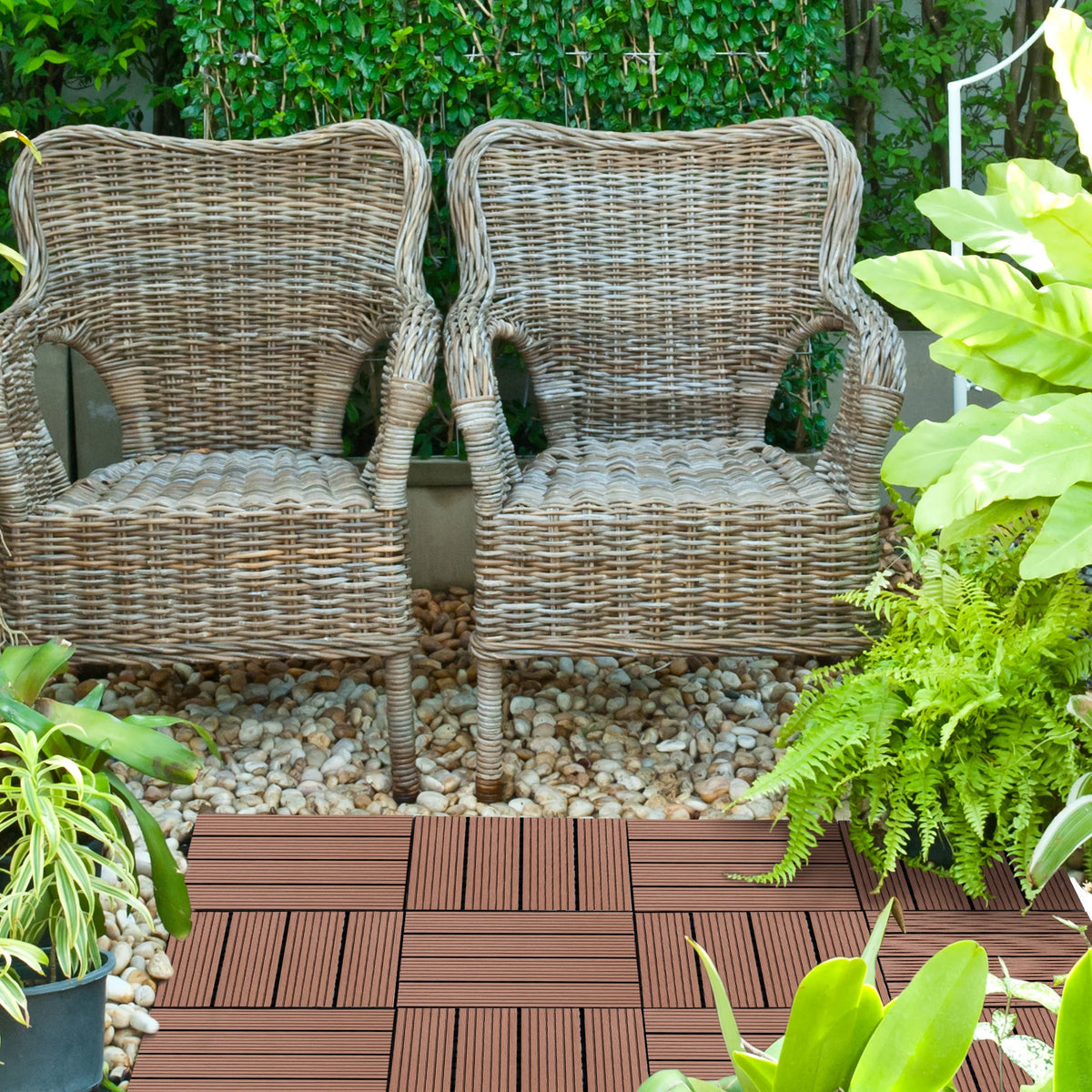 Clip-together outdoor anti-slip floor tiles 30x30 cm