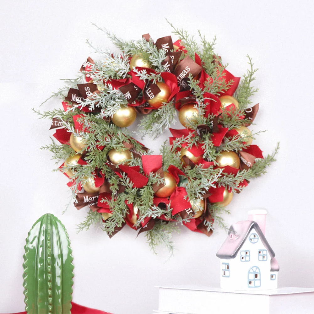 Festive Christmas wreath with ribbons and decorative baubles - vue 8 sur 8