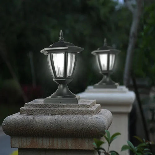 Outdoor solar lamp for garden and fence decoration - vue 4 sur 8