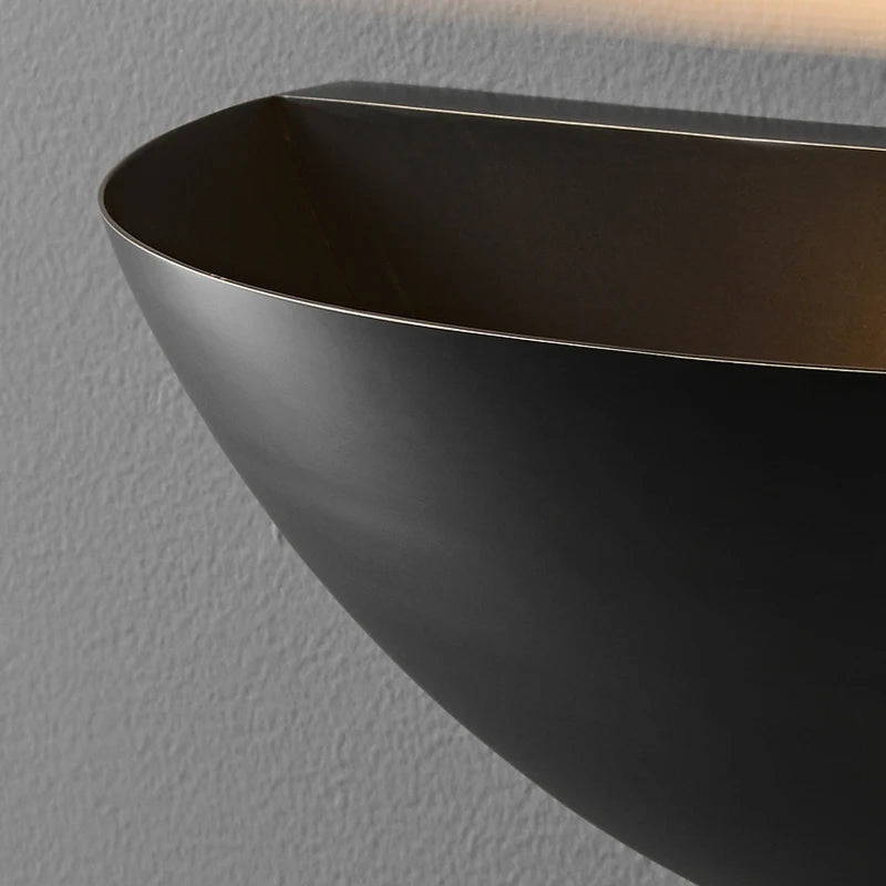 Copper bedside lamp for elegant interior decor - vue 4 sur 8