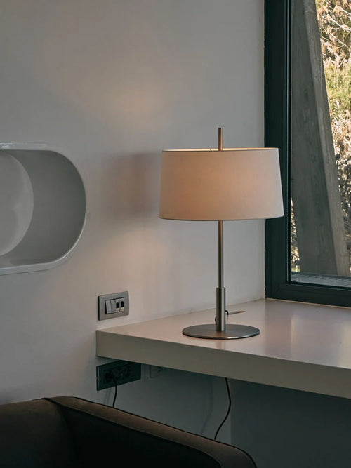 Customisable modern minimalist floor lamp for interior decor - vue 2 sur 8